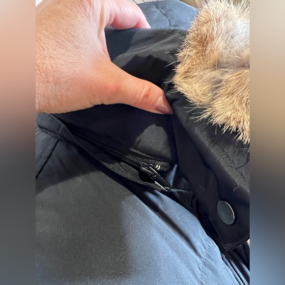Down & Feather Heavy weight Winter Jacket, Rabbit Fur Trim. Fleece interior XS - Picture 7 of 9